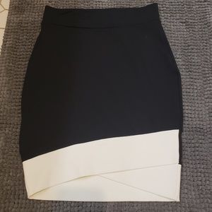 Bebe skirt